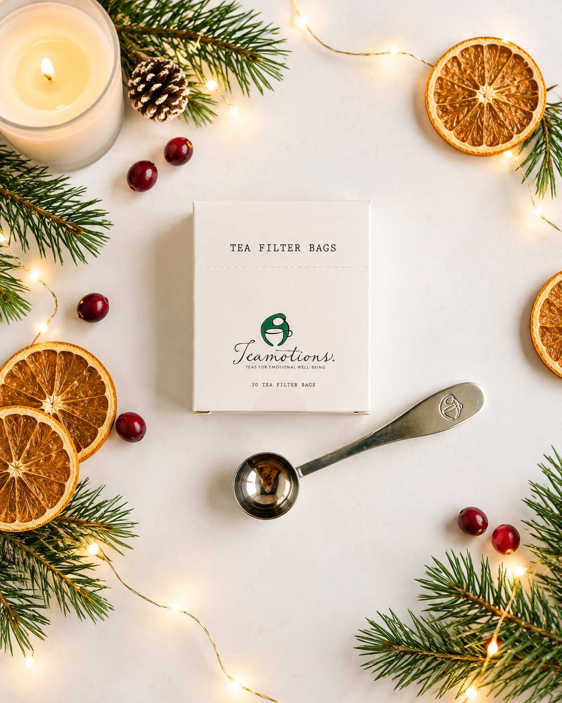 Tea filter bags and scoop